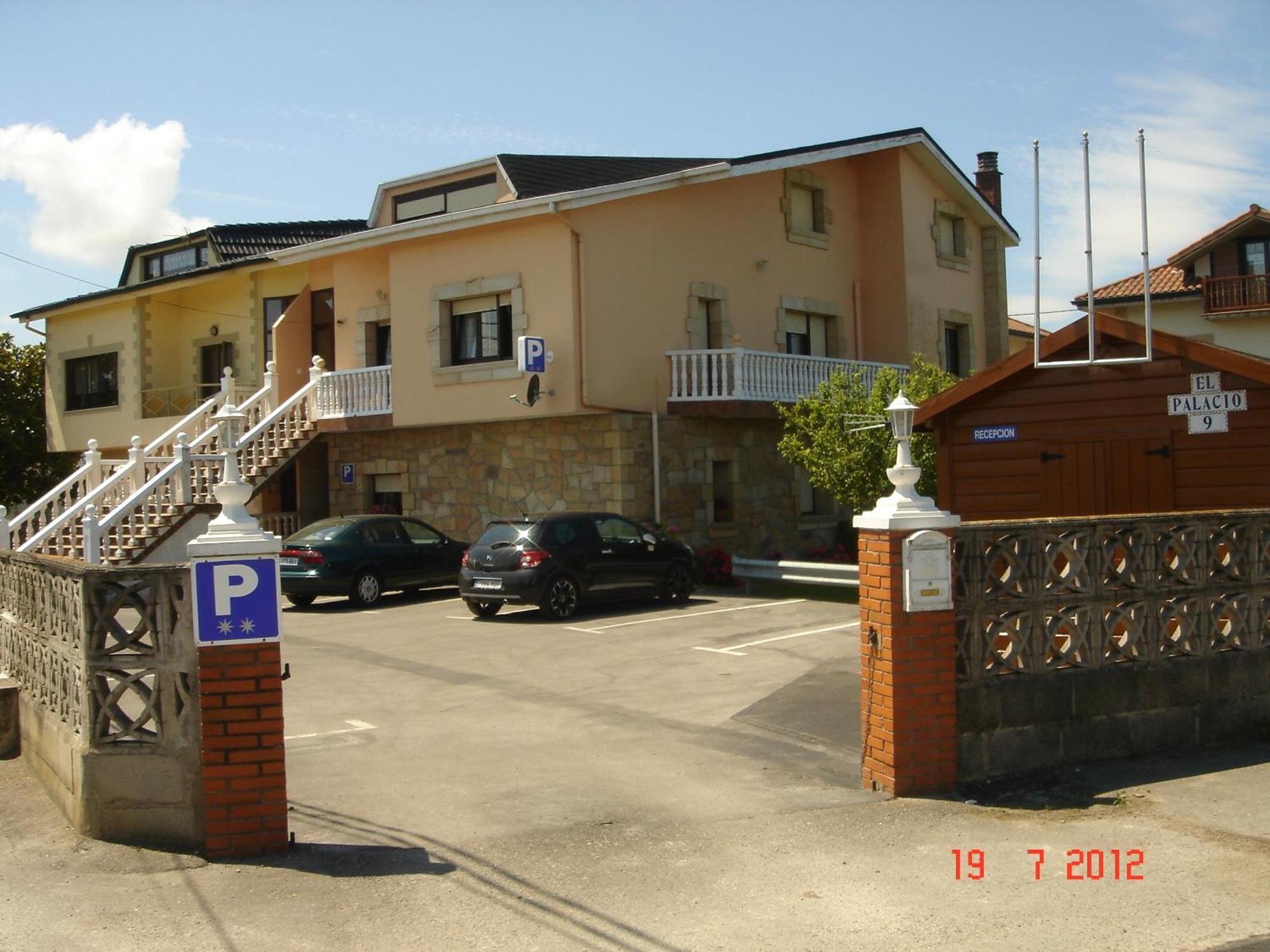 Residencial Santamaria Hotel Sancibrián Exterior foto